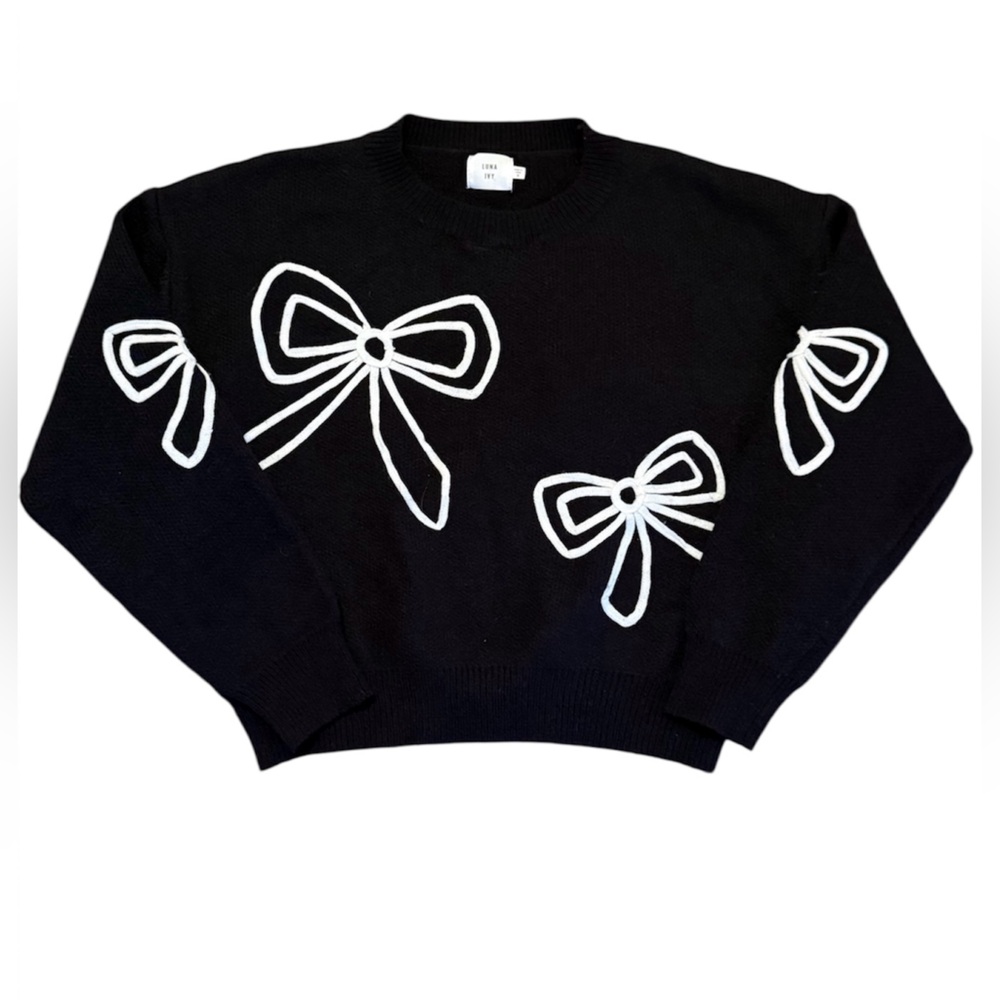 Luna Ivy Chic Black Sweater with White Bow Details size S